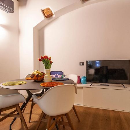 Corso Venezia, In Una Corte Esclusiva Riservata! Milán Exterior foto