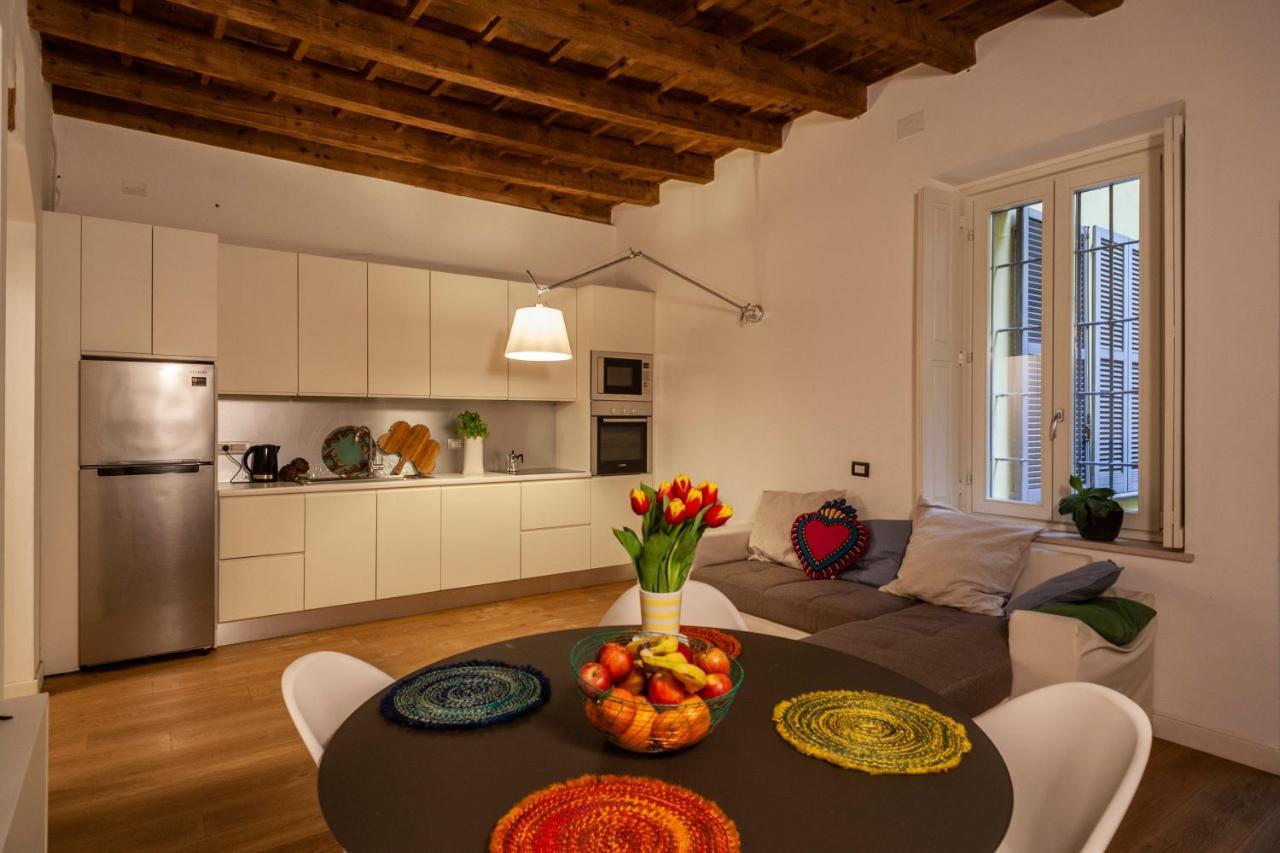 Corso Venezia, In Una Corte Esclusiva Riservata! Milán Exterior foto