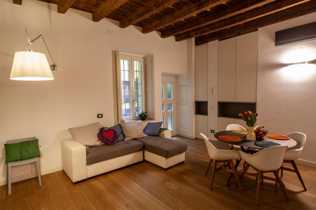 Corso Venezia, In Una Corte Esclusiva Riservata! Milán Exterior foto
